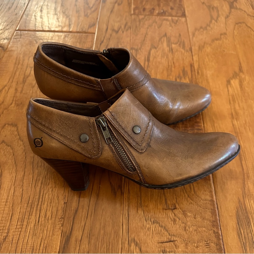 Born Tanya Marrone Short Leather Ankle Boot Booties Size 9.5